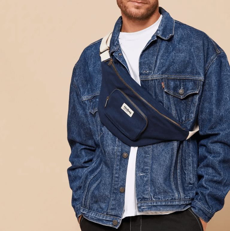 Vends ce sac banane Neuf A venir chercher à la capelle
