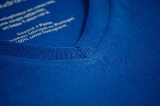 T-shirt col V bleu roi - Coton bio