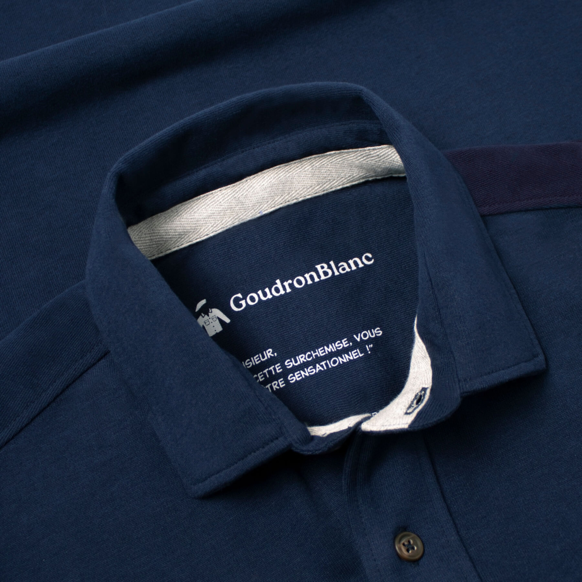 Col de la surchemise bleu nocturne - GoudronBlanc