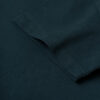 Manche du T-shirt vert basalte col rond